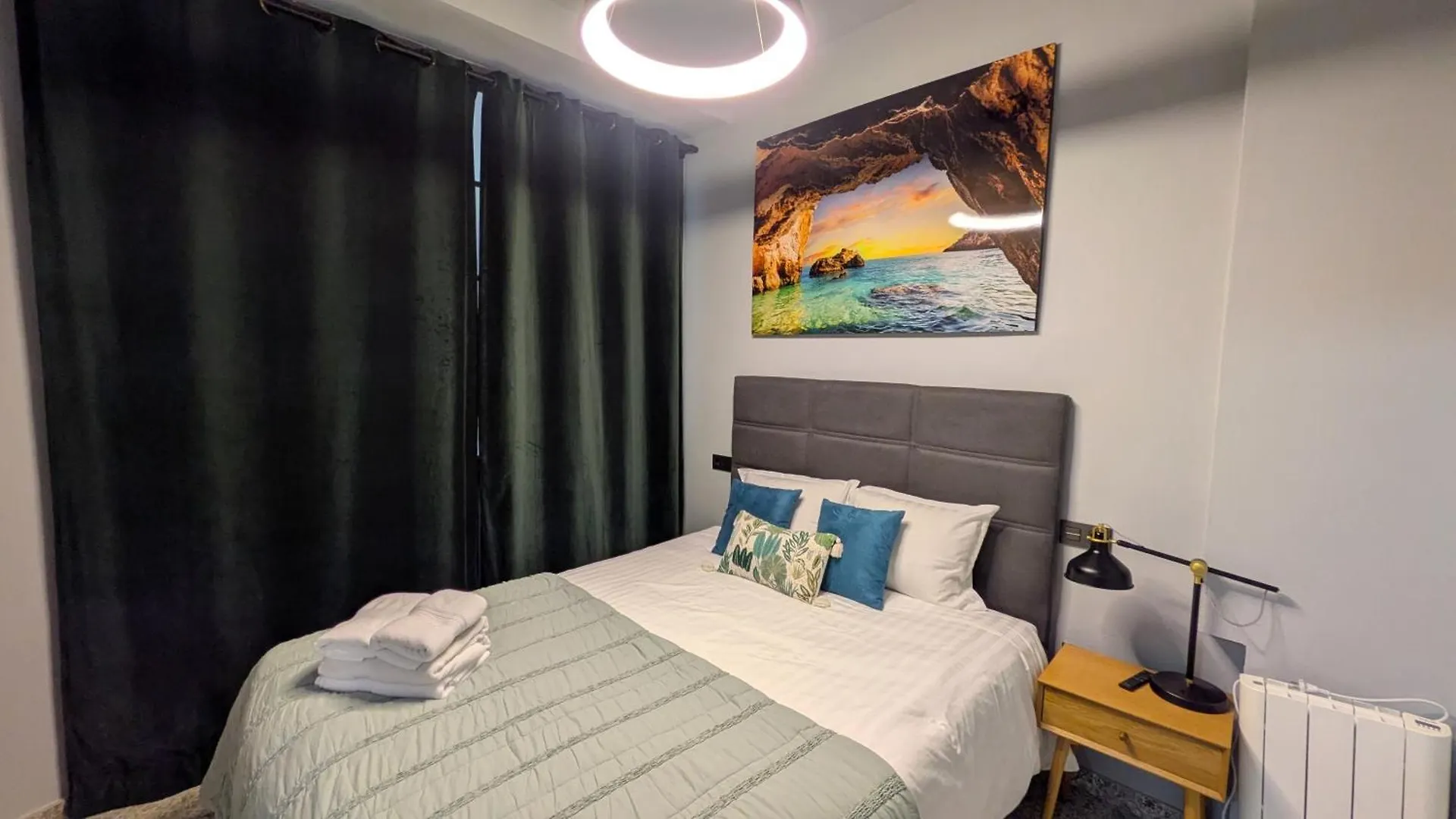 Alma De Malaga 2Br Stay With Art History & Comfort In The Heart Of The City España
